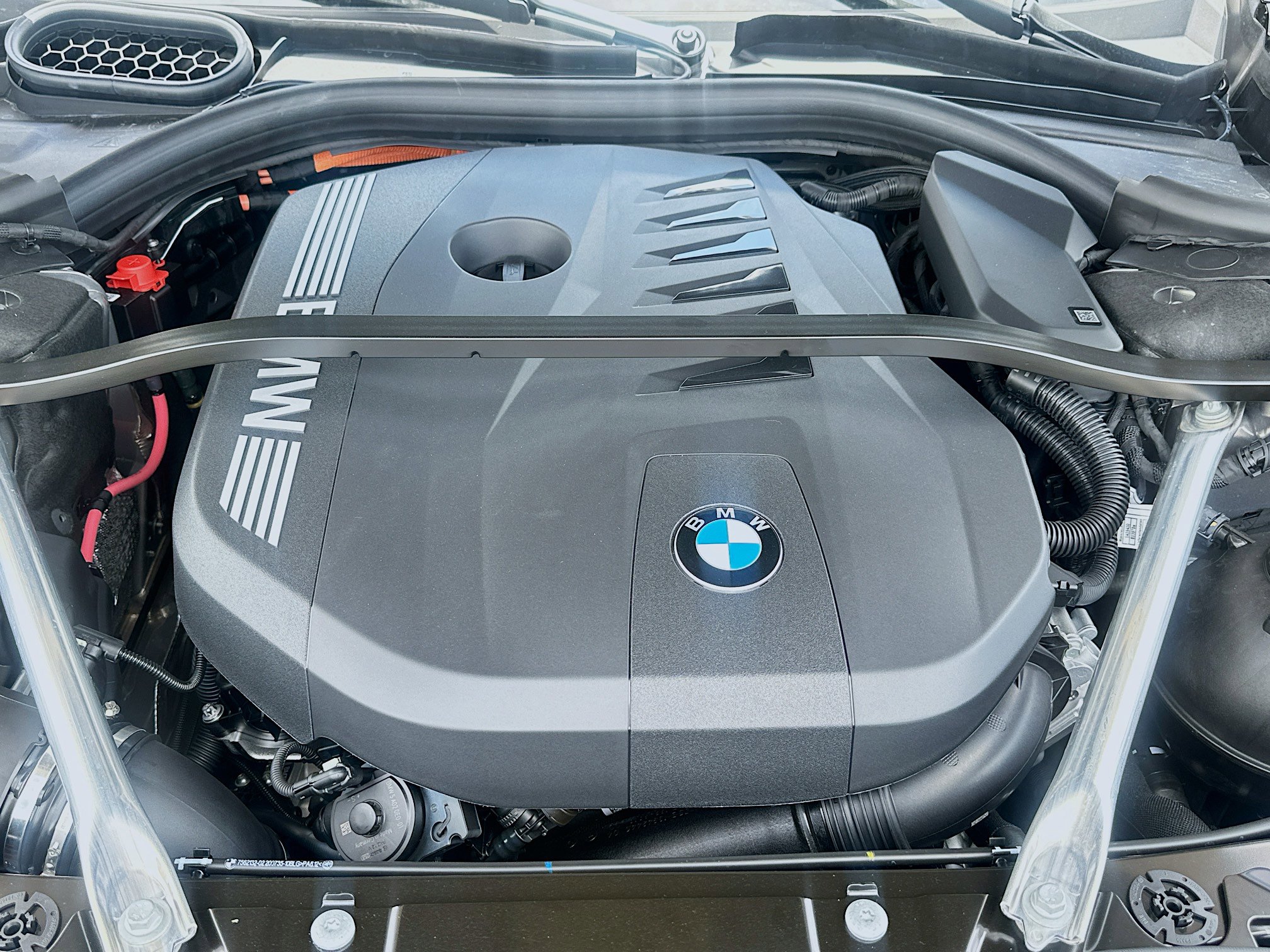 New 2025 BMW 750e xDrive w/ Executive Package image 26