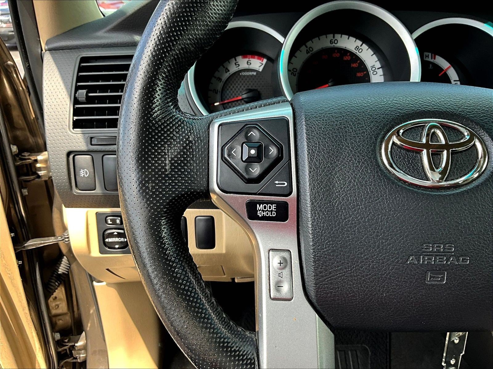 Used 2015 Toyota Tacoma PreRunner w/ SR5 Package RWD image 11