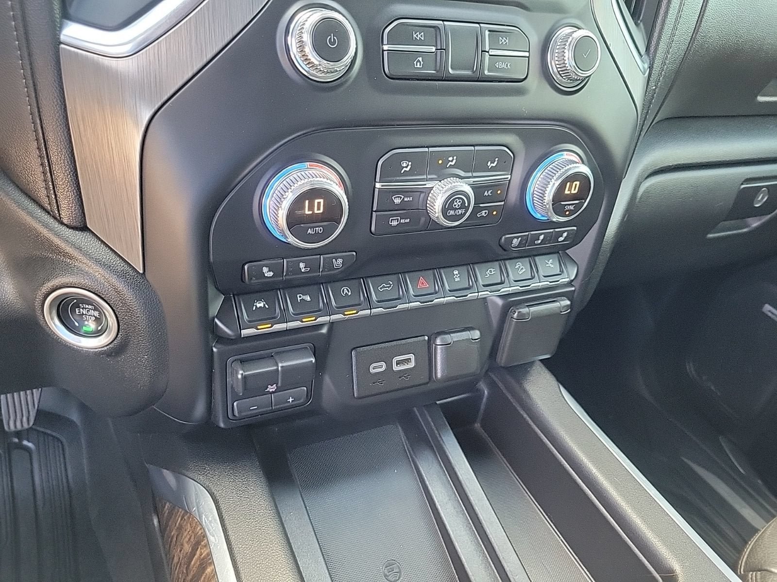 Certified 2019 GMC Sierra 1500 Denali w/ Denali Ultimate Package AWD/4WD image 22