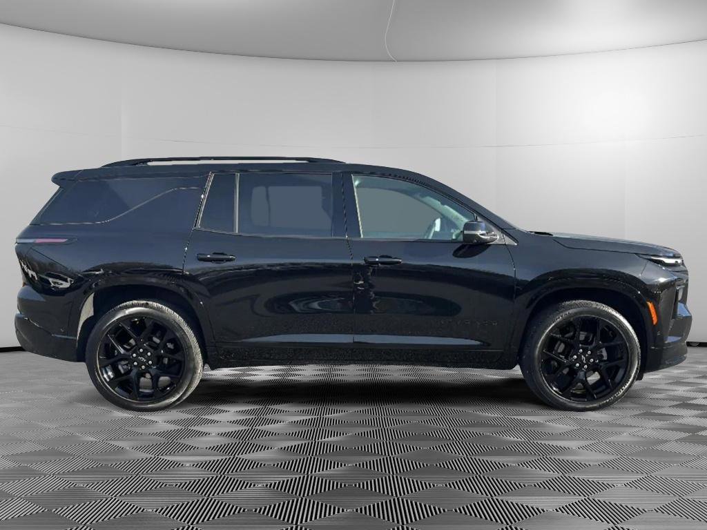 Used 2024 Chevrolet Traverse RS w/ LPO, Floor Liner Package image 6