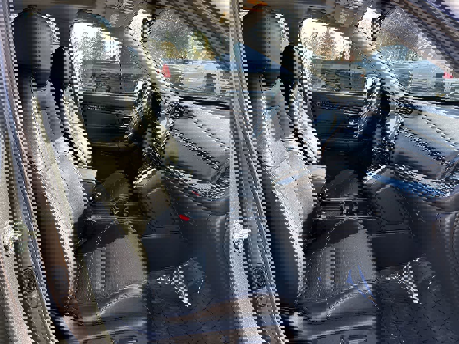 Used 2018 Honda CR-V Touring image 5