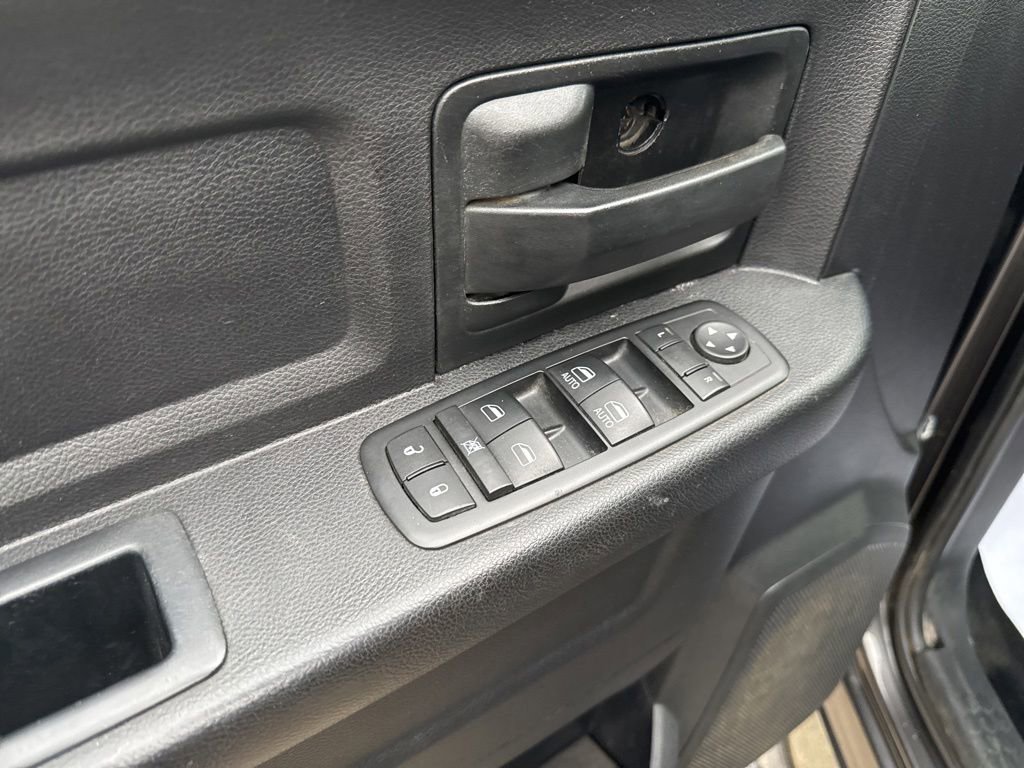 Used 2016 RAM 2500 Tradesman w/ Chrome Appearance Group AWD/4WD image 22