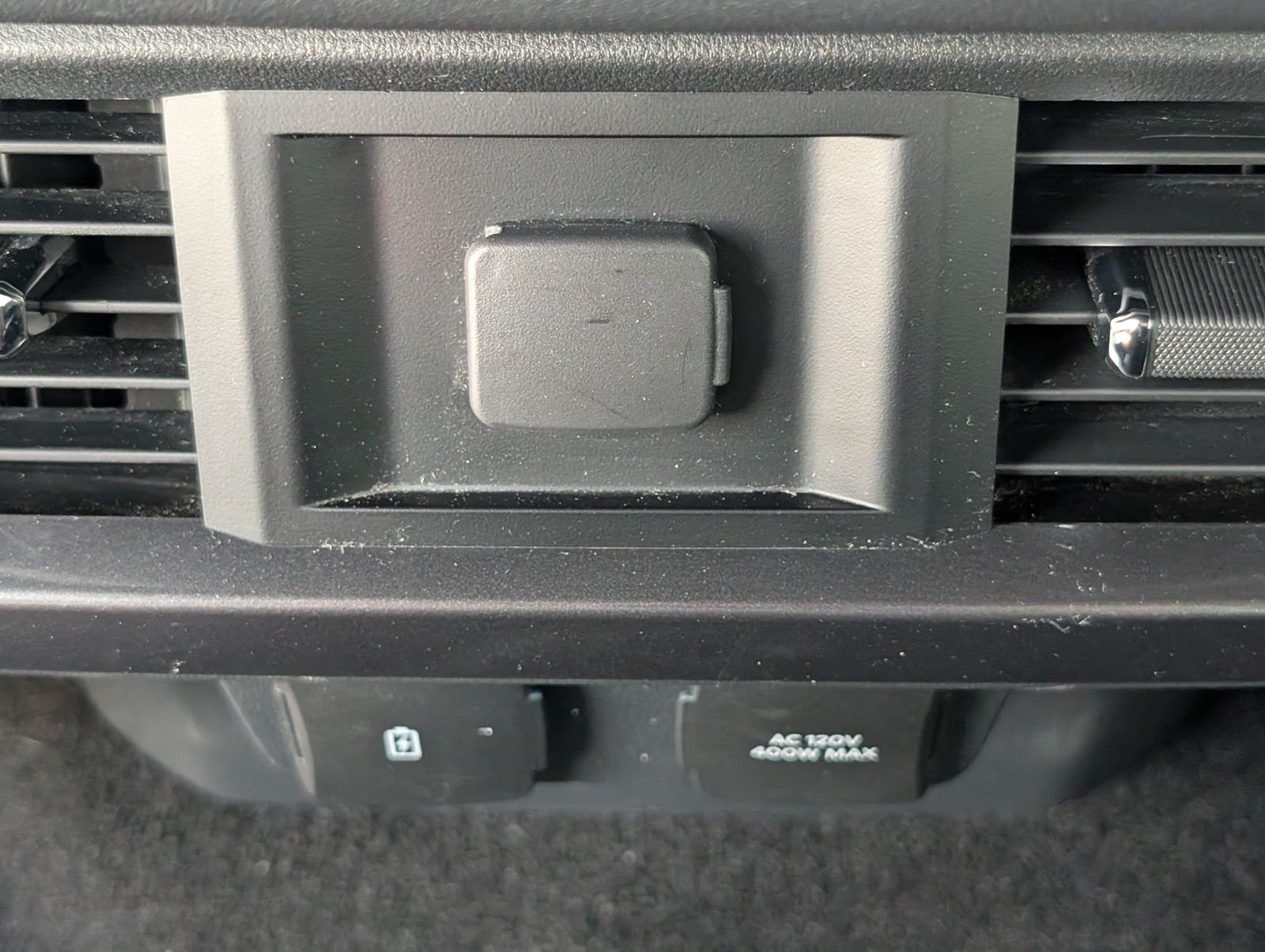 Used 2023 Ford F150 Lariat AWD/4WD image 34