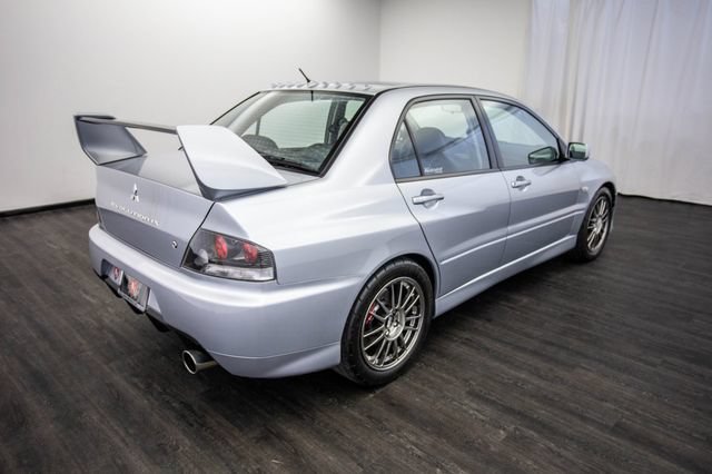 Used 2006 Mitsubishi Lancer Evolution MR AWD/4WD image 10