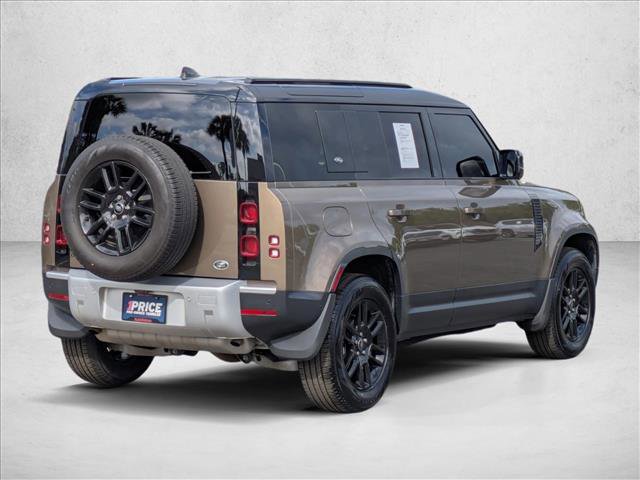 Used 2022 Land Rover Defender 110 S image 5