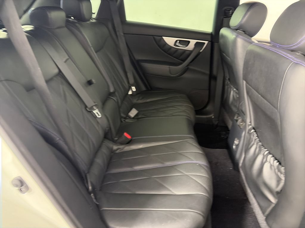 Used 2016 INFINITI QX70 AWD w/ Premium Package image 29