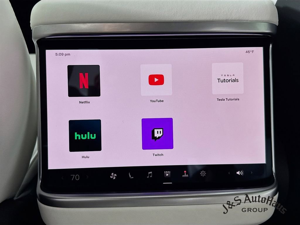 Used 2024 Tesla Model X Plaid image 32