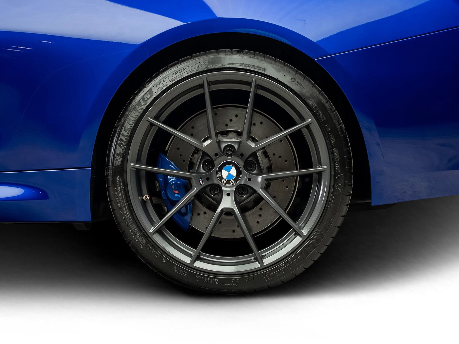 Used 2020 BMW M4 CS w/ Executive Package RWD image 30