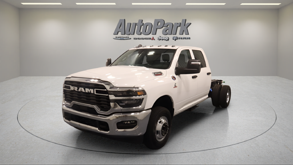 New 2026 RAM 3500 Tradesman w/ Chrome Appearance Group A AWD/4WD image 4