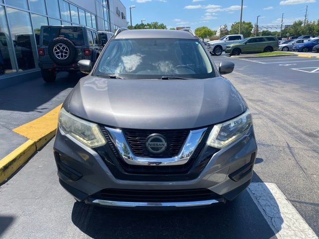 Used 2018 Nissan Rogue SV FWD image 3