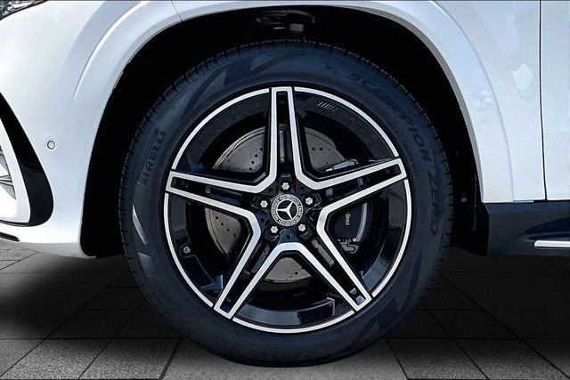 New 2026 Mercedes-Benz GLS 450 4MATIC image 13