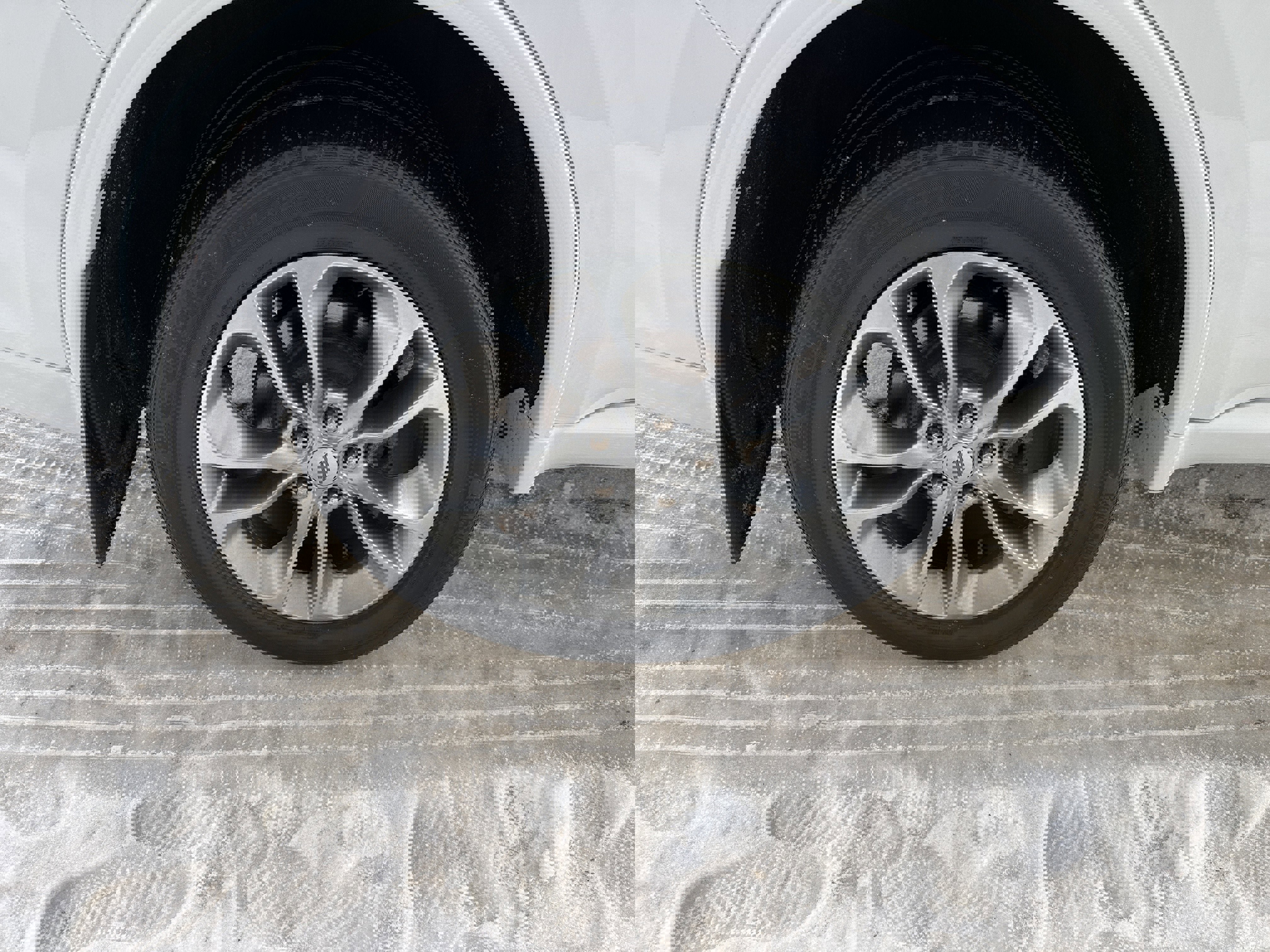 Used 2020 Dodge Durango GT image 35