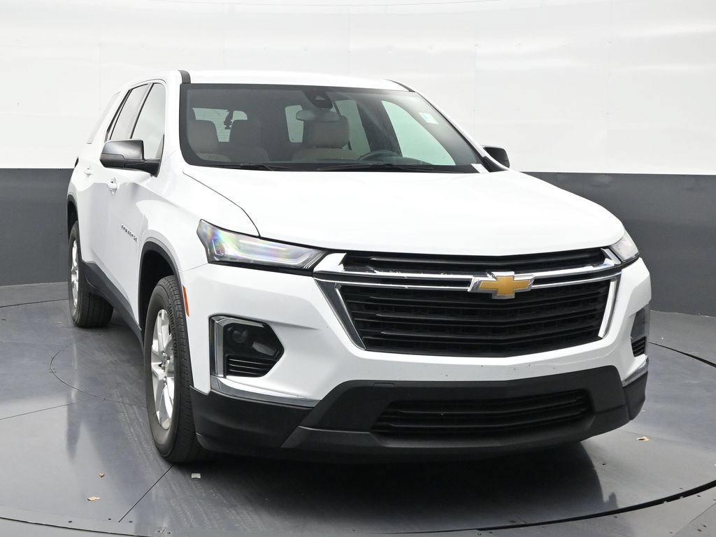 Used 2023 Chevrolet Traverse LS FWD image 7