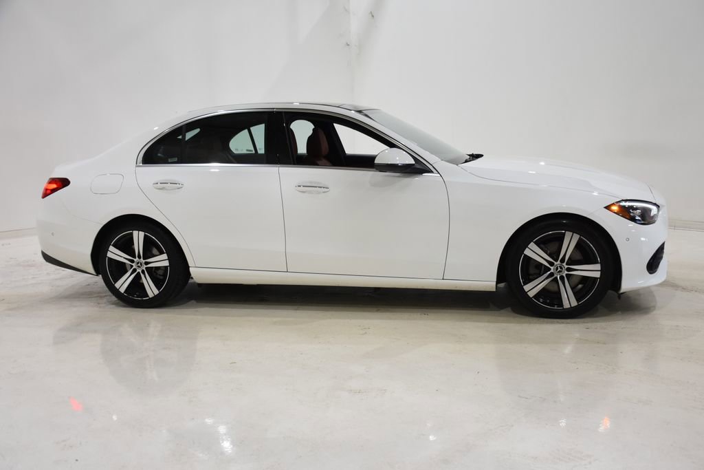 Used 2025 Mercedes-Benz C 300 4MATIC Sedan image 3