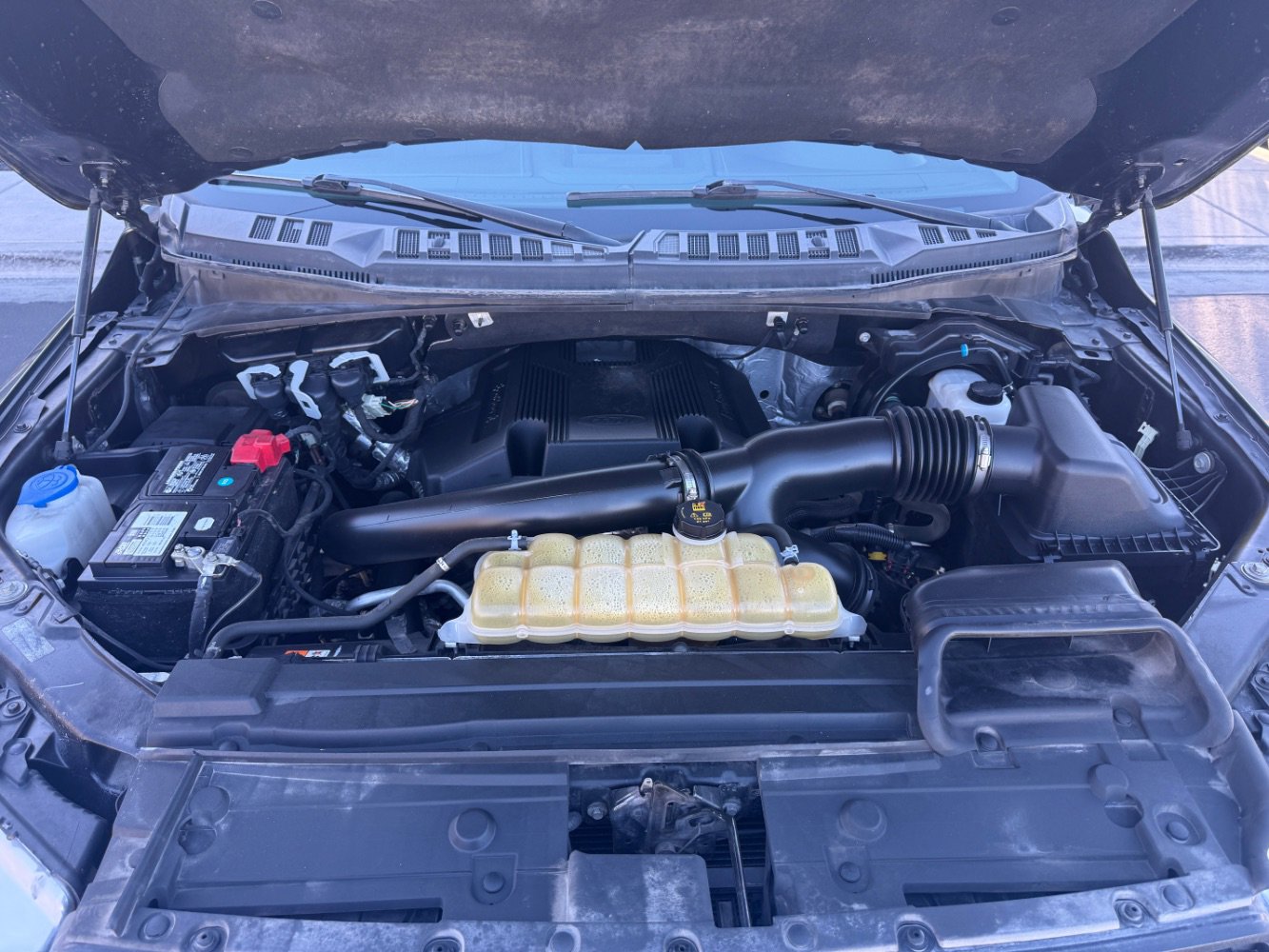 Used 2020 Ford F150 Lariat AWD/4WD image 3