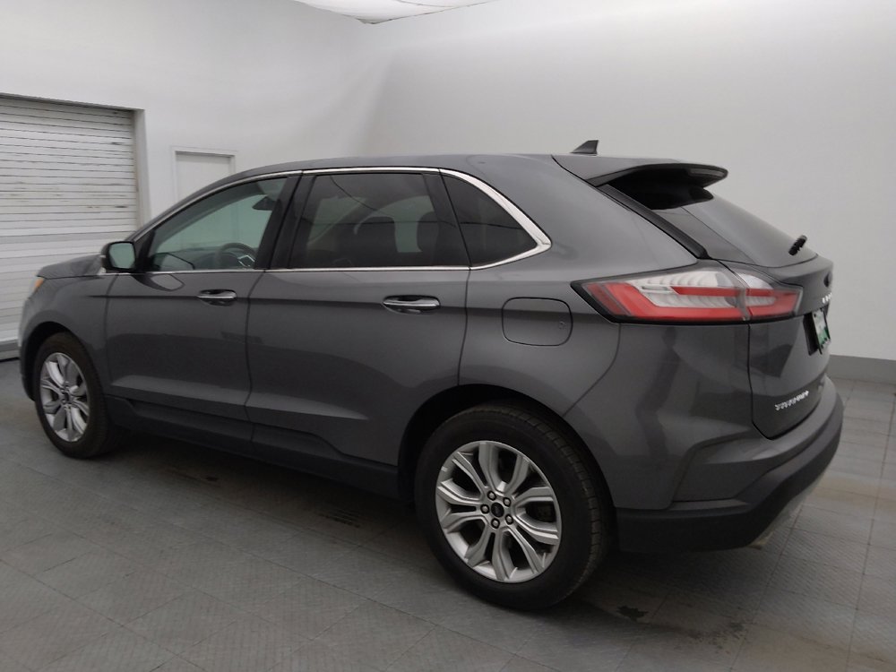 Used 2024 Ford Edge Titanium image 3