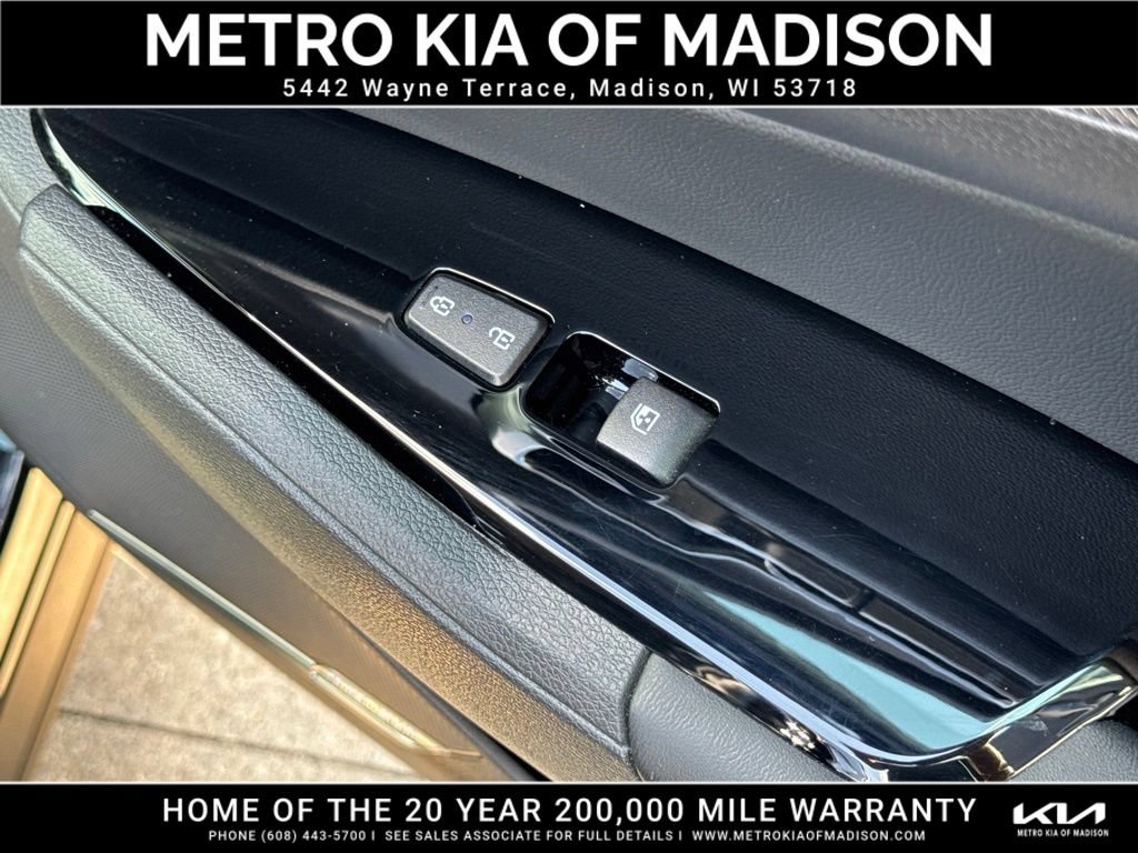 Used 2025 Kia Sportage SX Prestige AWD/4WD image 45