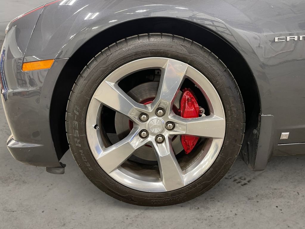 Used 2010 Chevrolet Camaro SS RWD image 14
