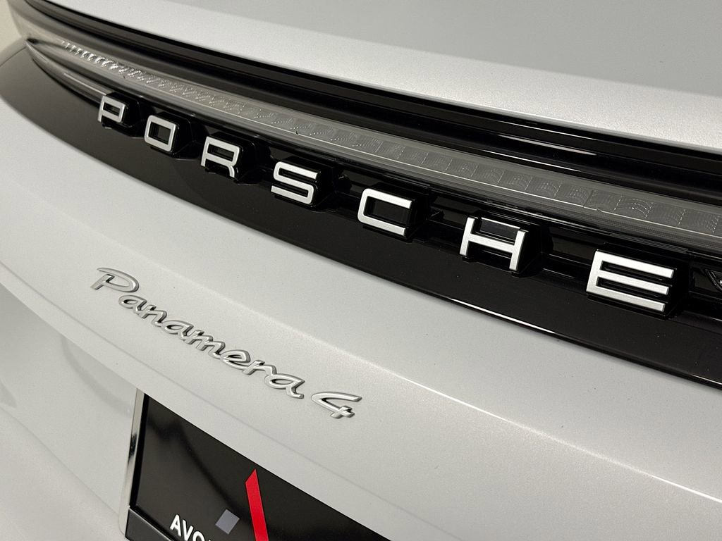 Certified 2025 Porsche Panamera 4 AWD/4WD image 35