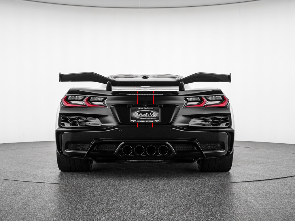 Used 2024 Chevrolet Corvette Z06 w/ Z07 Performance Package RWD image 5