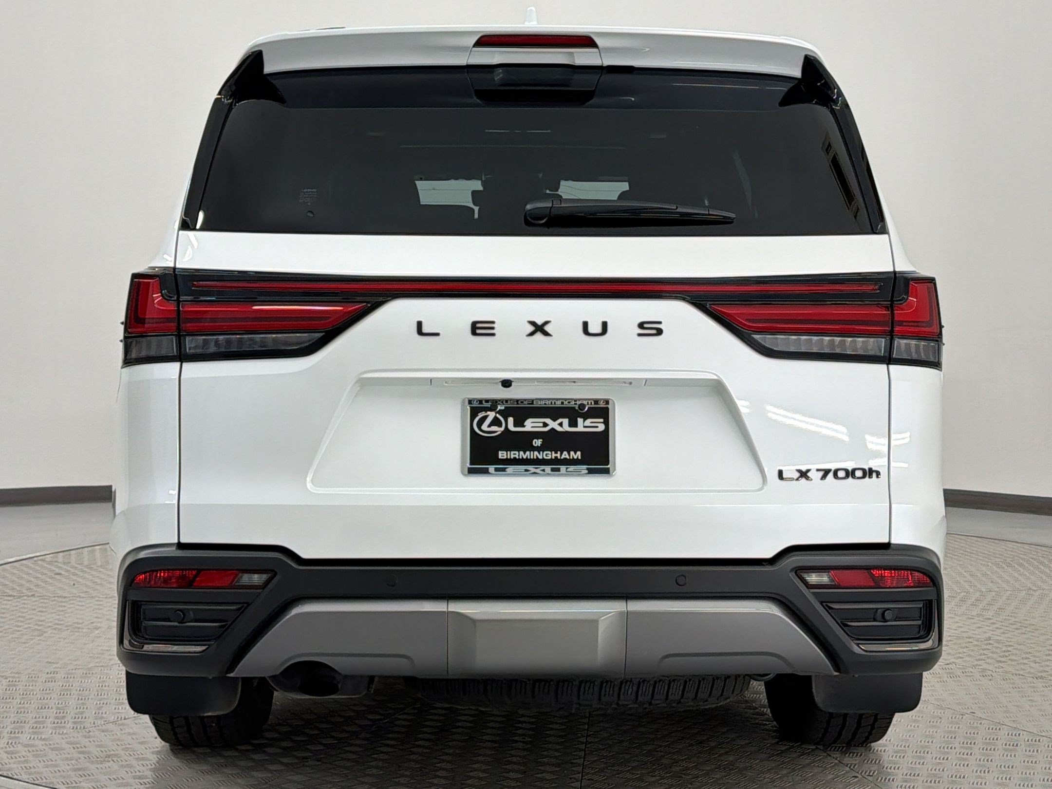 Certified 2025 Lexus LX 700h Overtrail AWD/4WD image 11