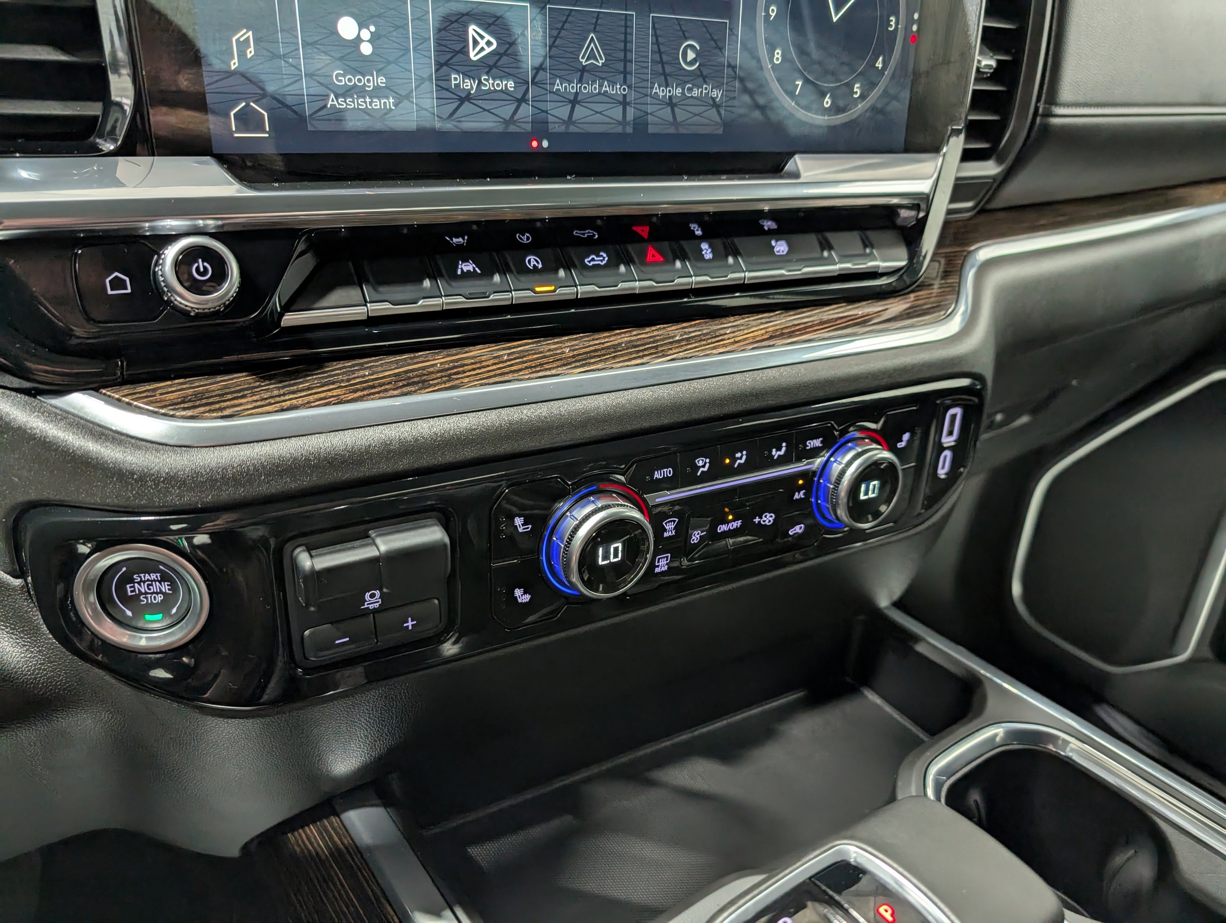 Used 2025 GMC Sierra 1500 Elevation image 27