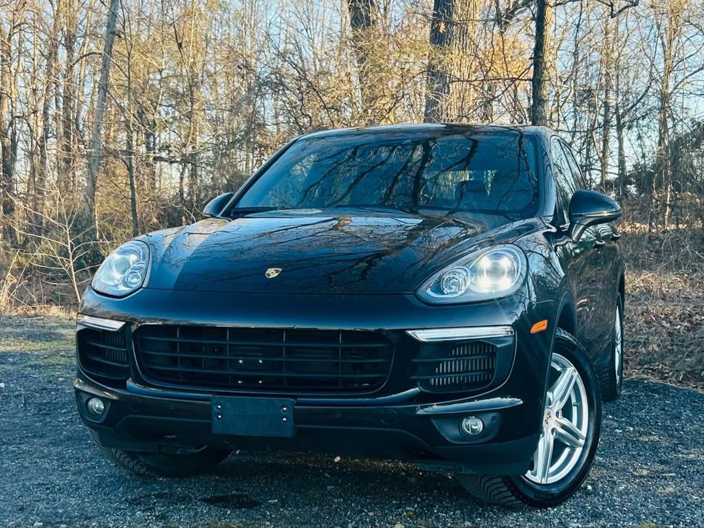 Used 2016 Porsche Cayenne S AWD/4WD image 1