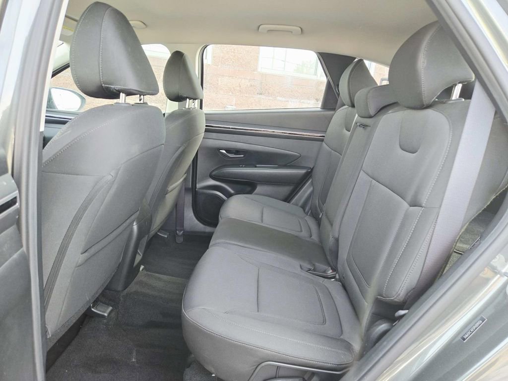 Used 2023 Hyundai Tucson SE image 12