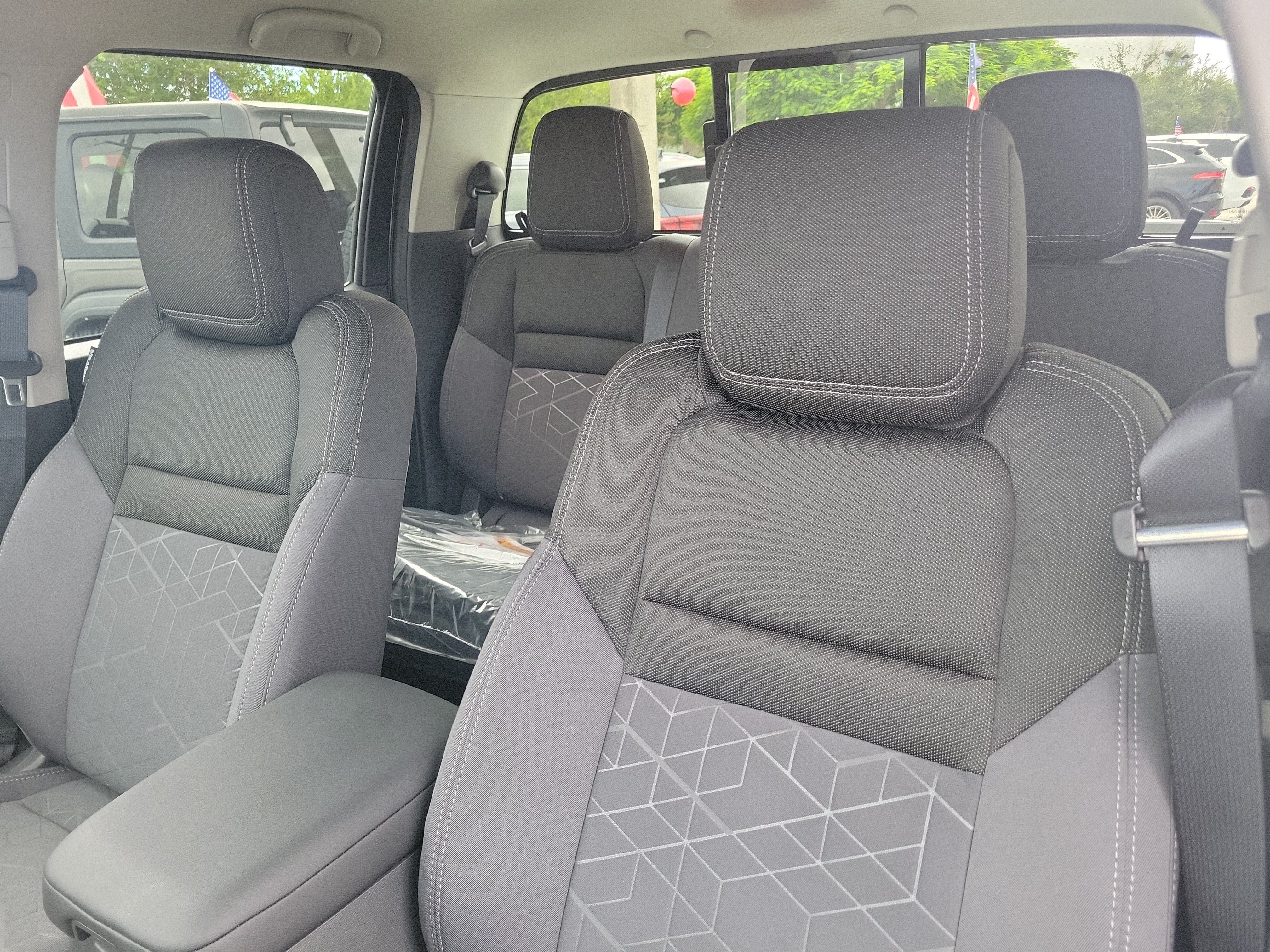 New 2027 Nissan Frontier SV RWD image 18