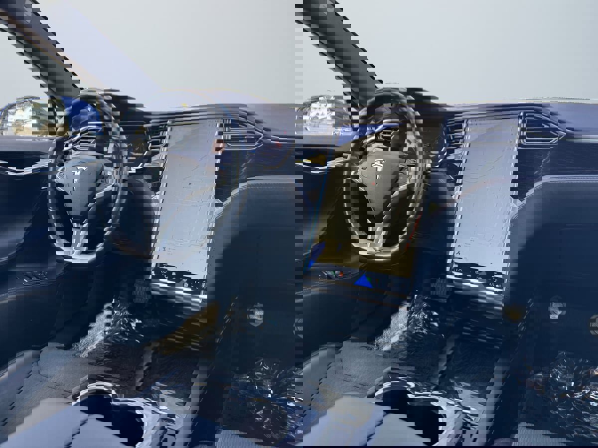 Used 2017 Tesla Model S 60 image 14