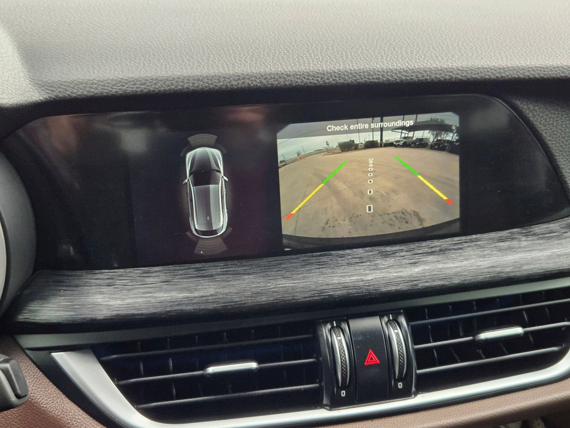 Used 2021 Alfa Romeo Stelvio Sprint w/ Nero Edizione image 18