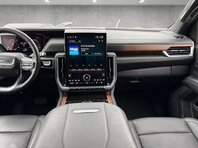 Certified 2025 GMC Yukon XL Denali AWD/4WD image 3