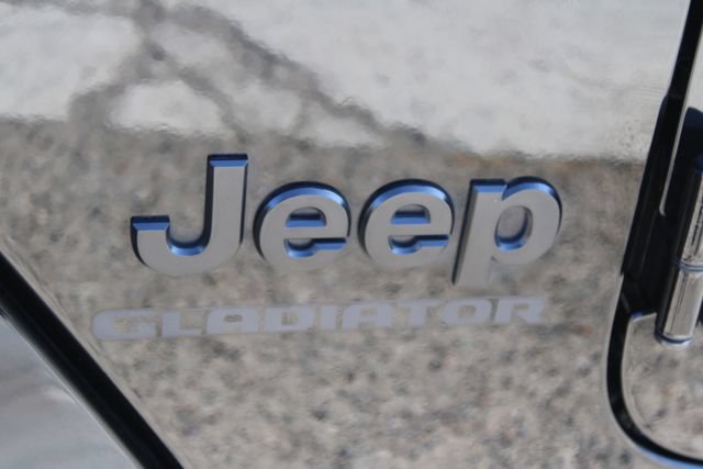Used 2022 Jeep Gladiator Overland AWD/4WD image 8