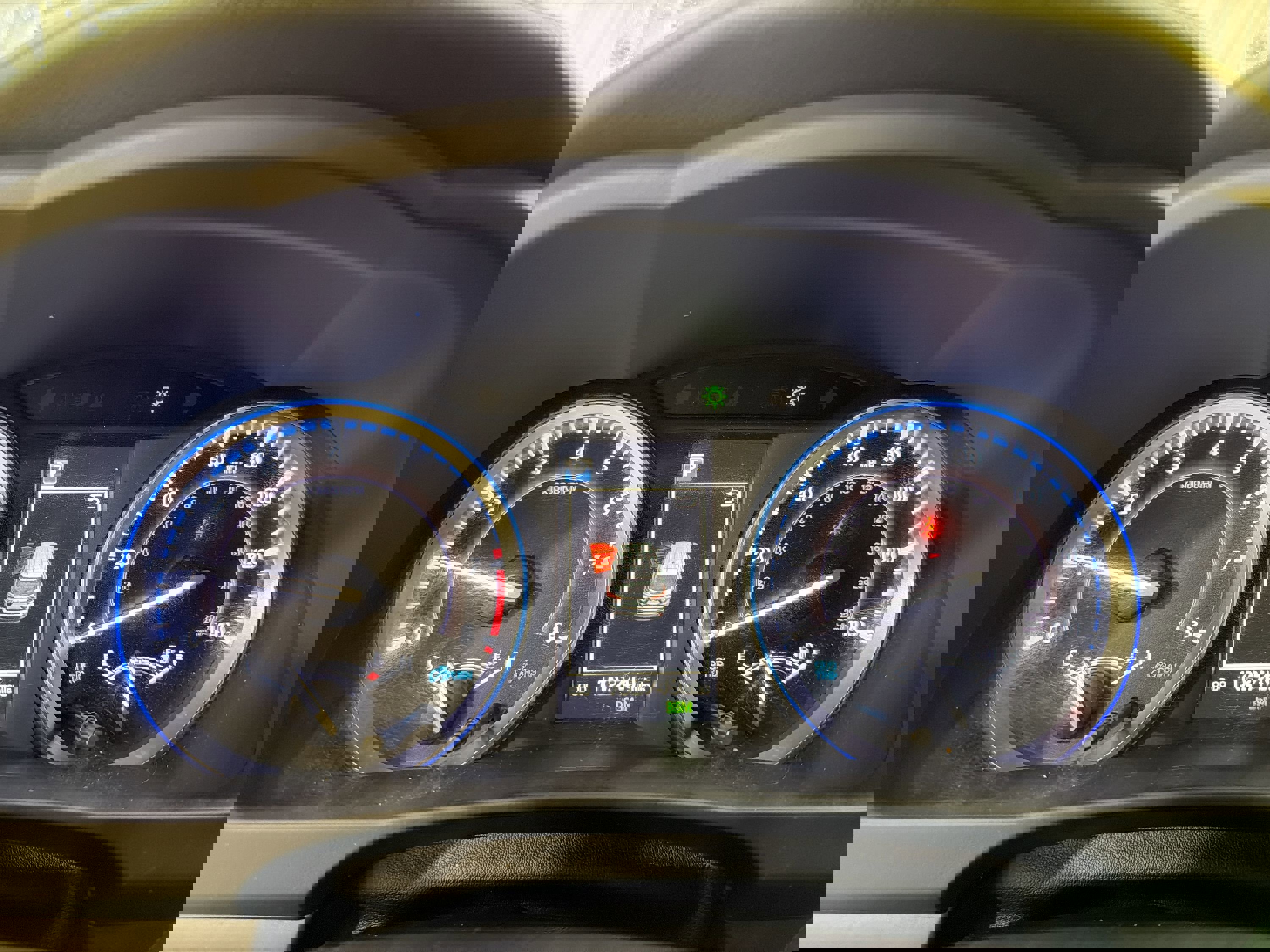 Used 2019 Toyota Highlander SE image 16