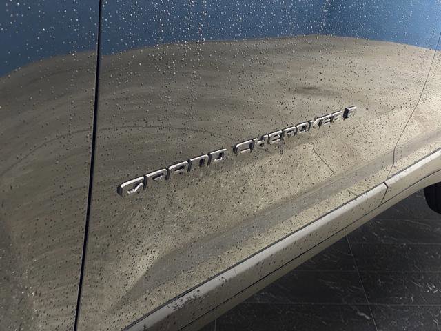 New 2025 Jeep Grand Cherokee L Limited w/ Black Appearance Package image 40