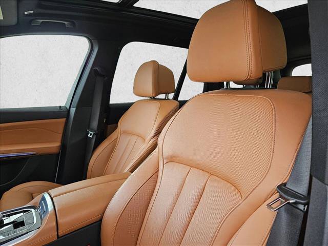 Used 2022 BMW X5 M50i AWD/4WD image 19