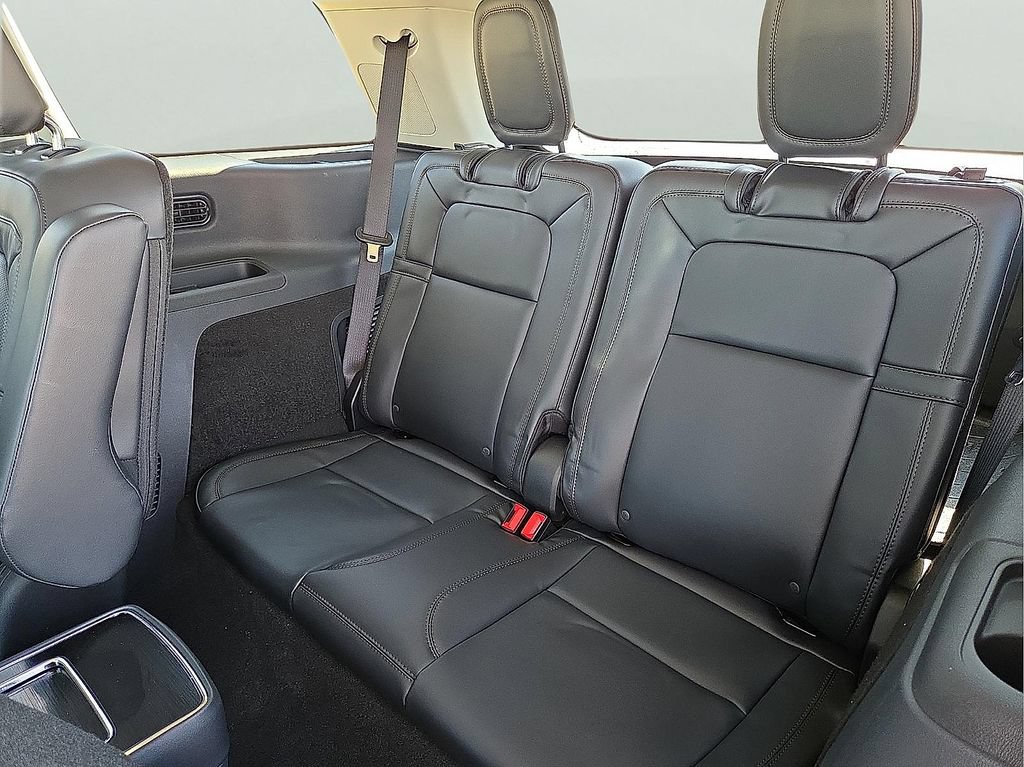 New 2026 Lincoln Aviator Reserve AWD/4WD image 13