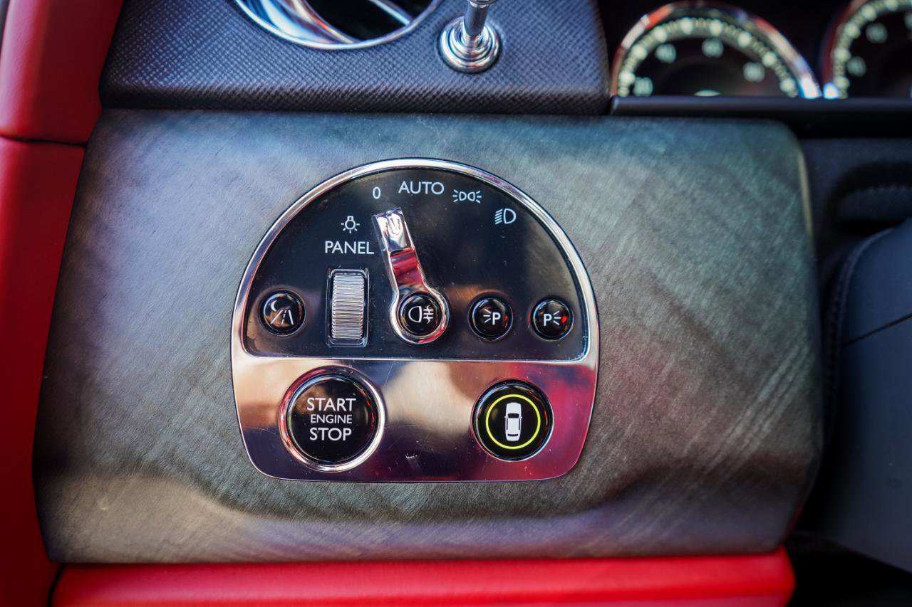 Used 2019 Rolls-Royce Cullinan AWD/4WD image 17