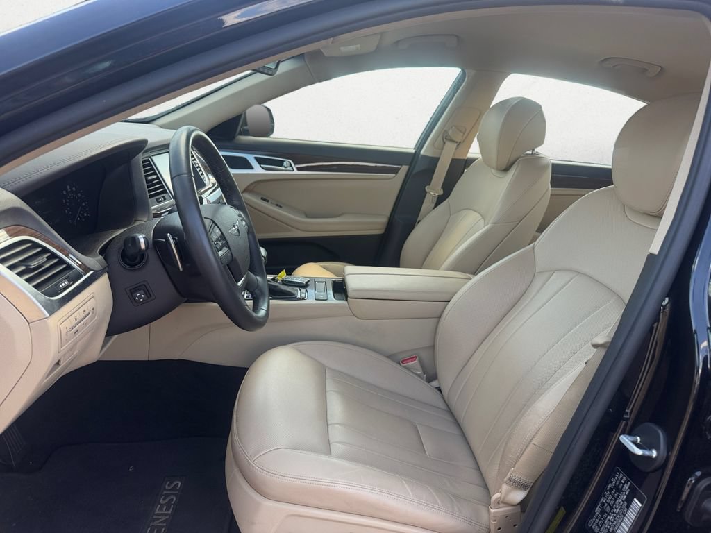 Used 2020 Genesis G80 3.8 RWD image 10