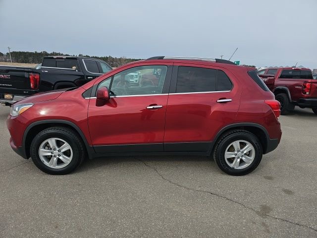 Used 2018 Chevrolet Trax LT w/ Driver Confidence Package image 2