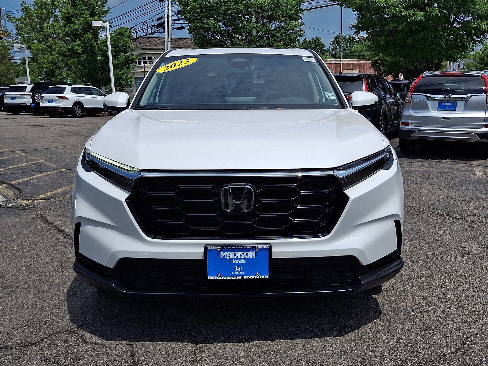 Used 2023 Honda CR-V EX image 2
