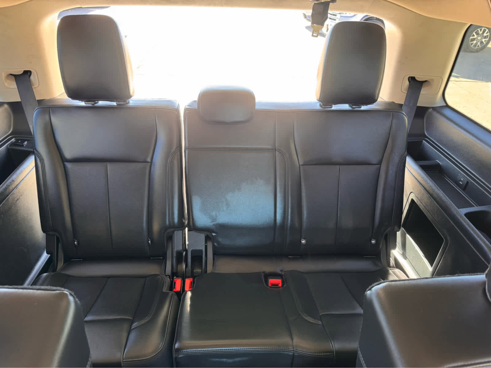 Used 2024 Ford Expedition XLT image 15