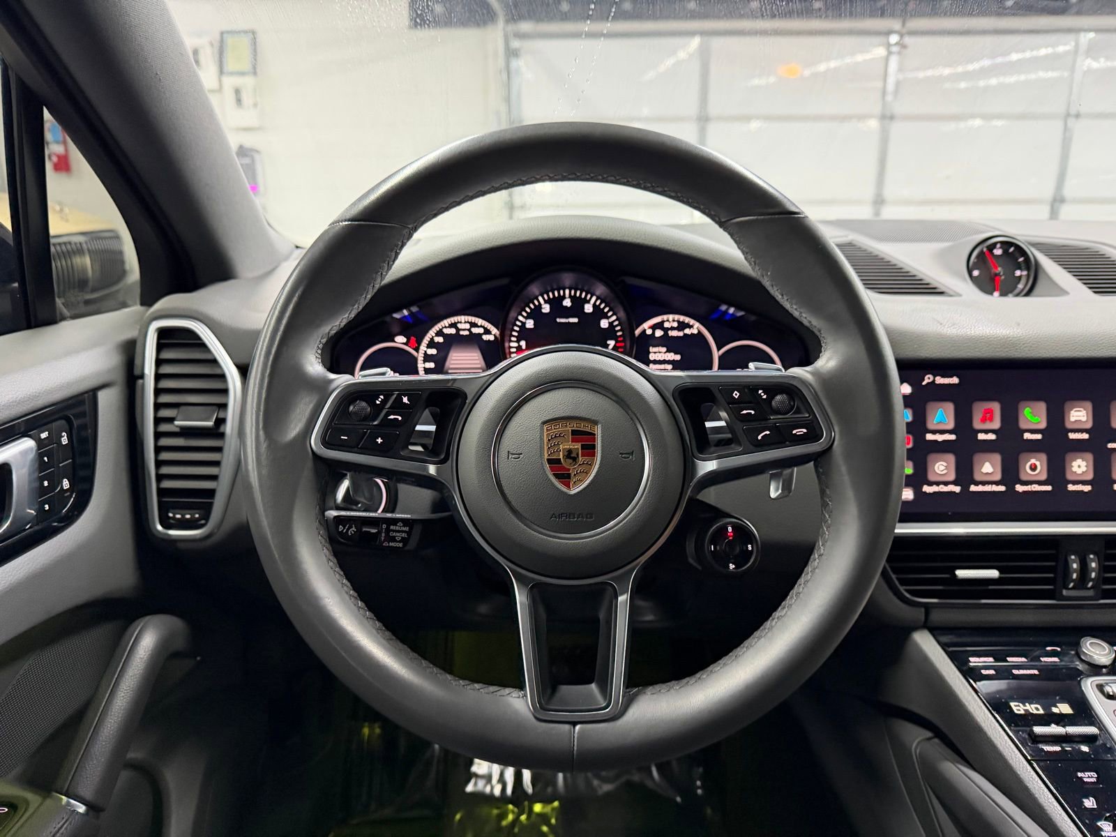 Used 2023 Porsche Cayenne Coupe image 13