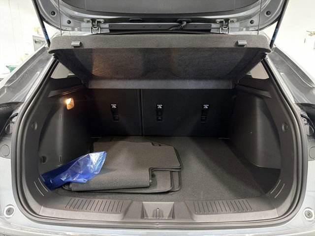 New 2026 Chevrolet Trax LT w/ Driver Confidence Package FWD image 15