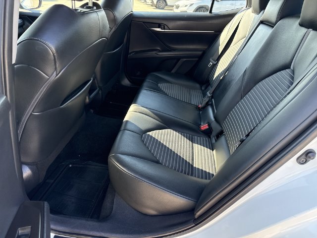 Used 2023 Toyota Camry SE FWD image 15