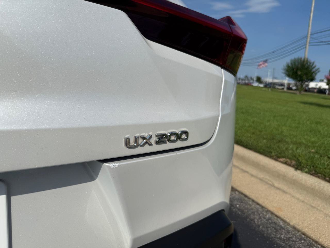 Used 2021 Lexus UX 200 w/ Accessory Package (A2) FWD image 9