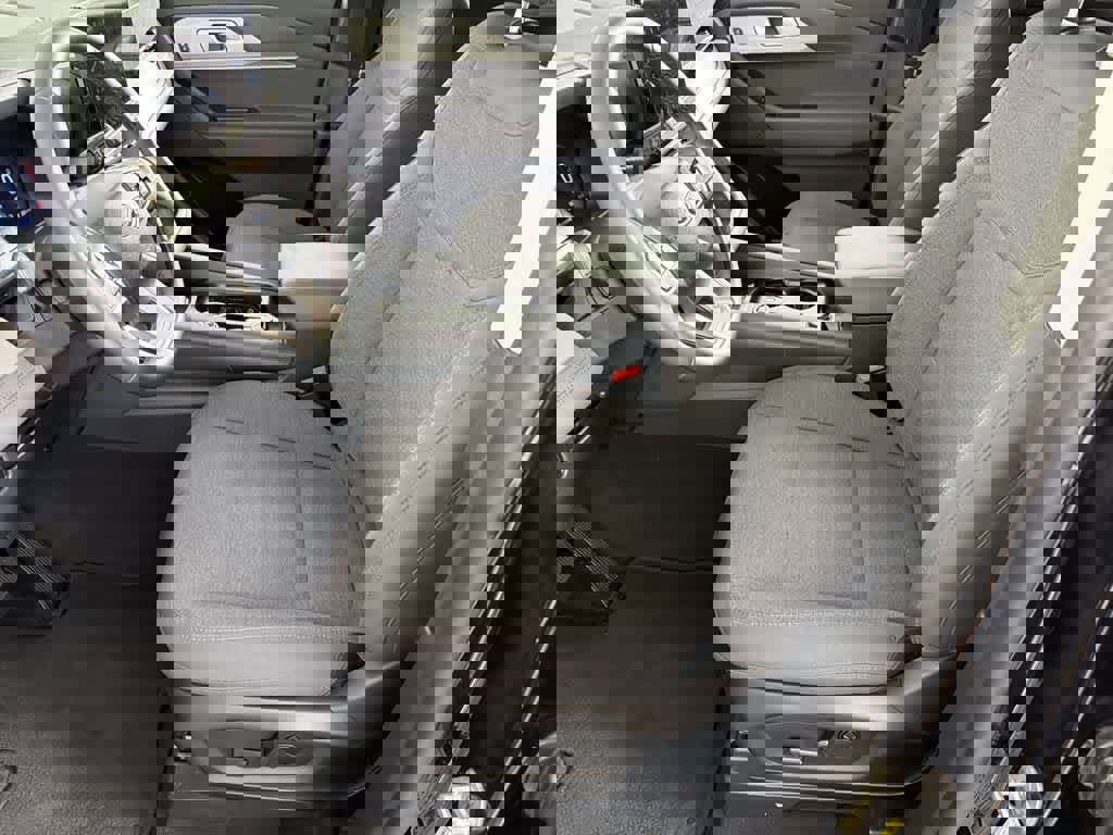 Used 2025 Ford Explorer Active image 13