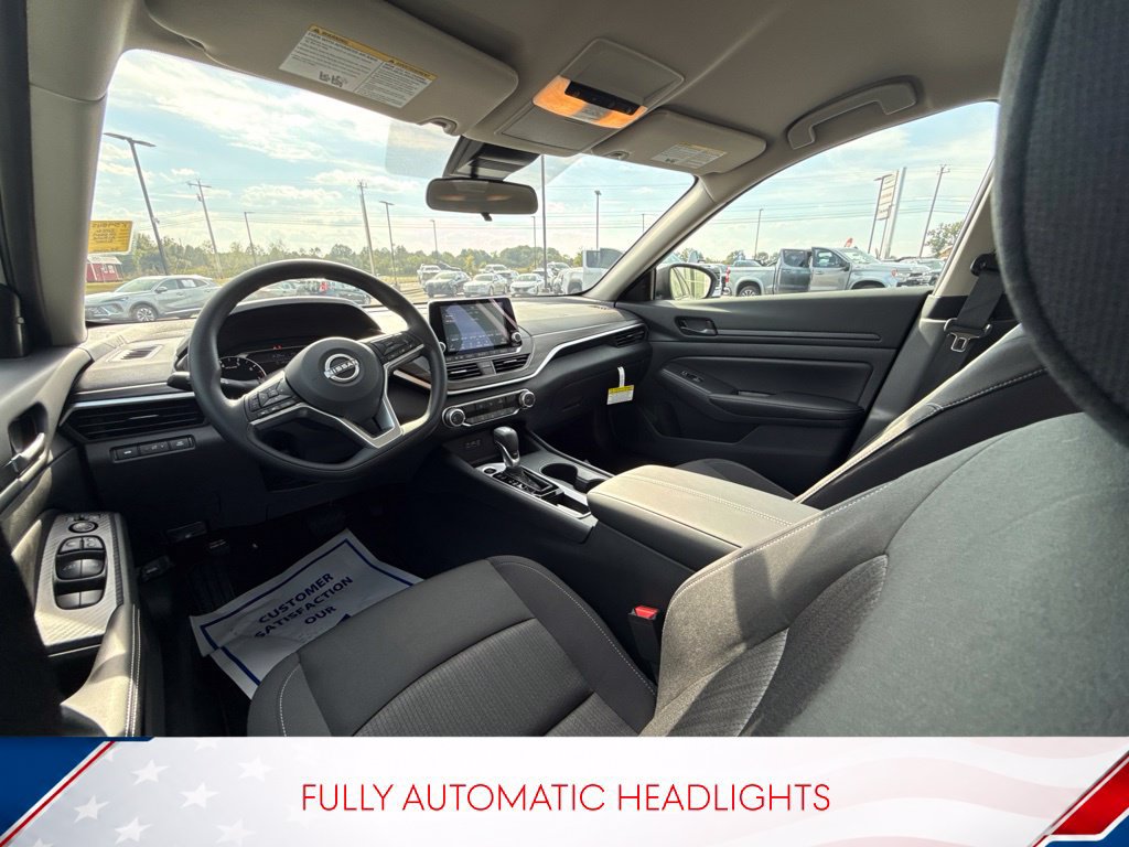 Used 2026 Nissan Altima 2.5 SV FWD image 8