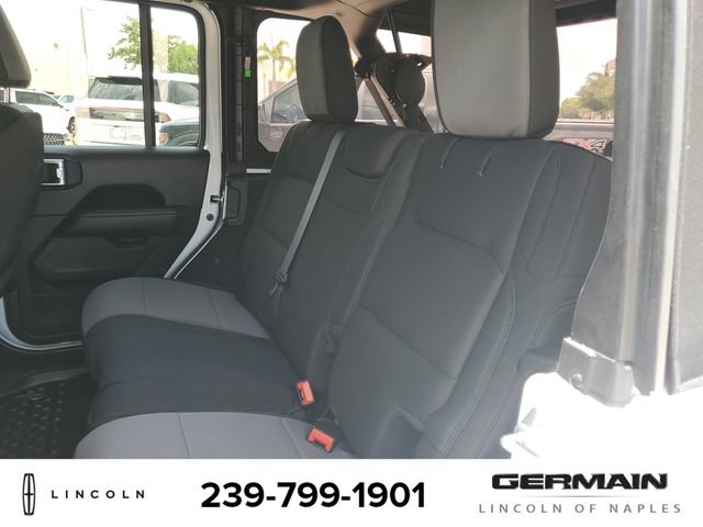 Used 2019 Jeep Wrangler Unlimited Sahara AWD/4WD image 20
