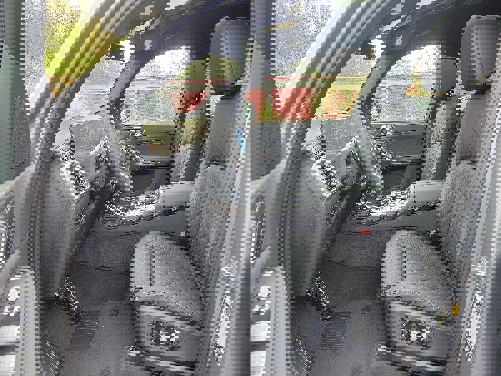 New 2025 BMW X7 xDrive40i w/ M Sport Package image 6